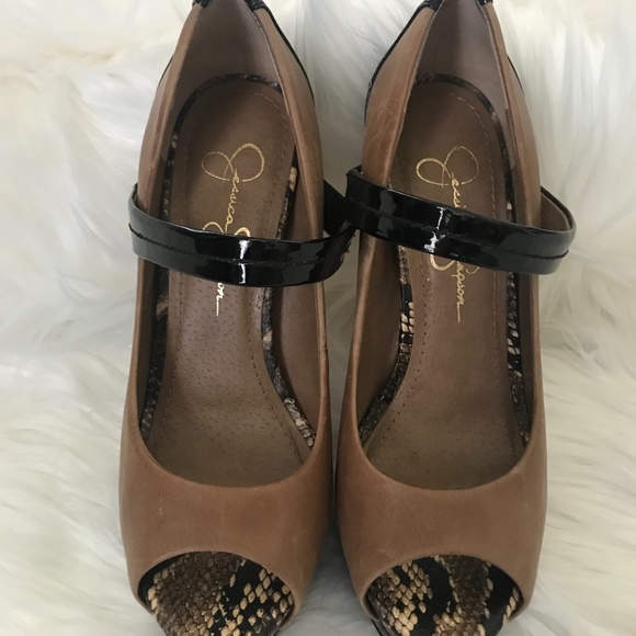 Jessica Simpson high heels - Picture 2 of 5